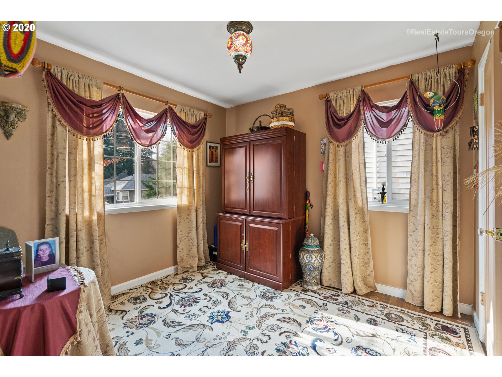 3417 Northeast Rosa Parks Way Portland, OR 97211 - Photo 13 of 29 Gallery Image 13