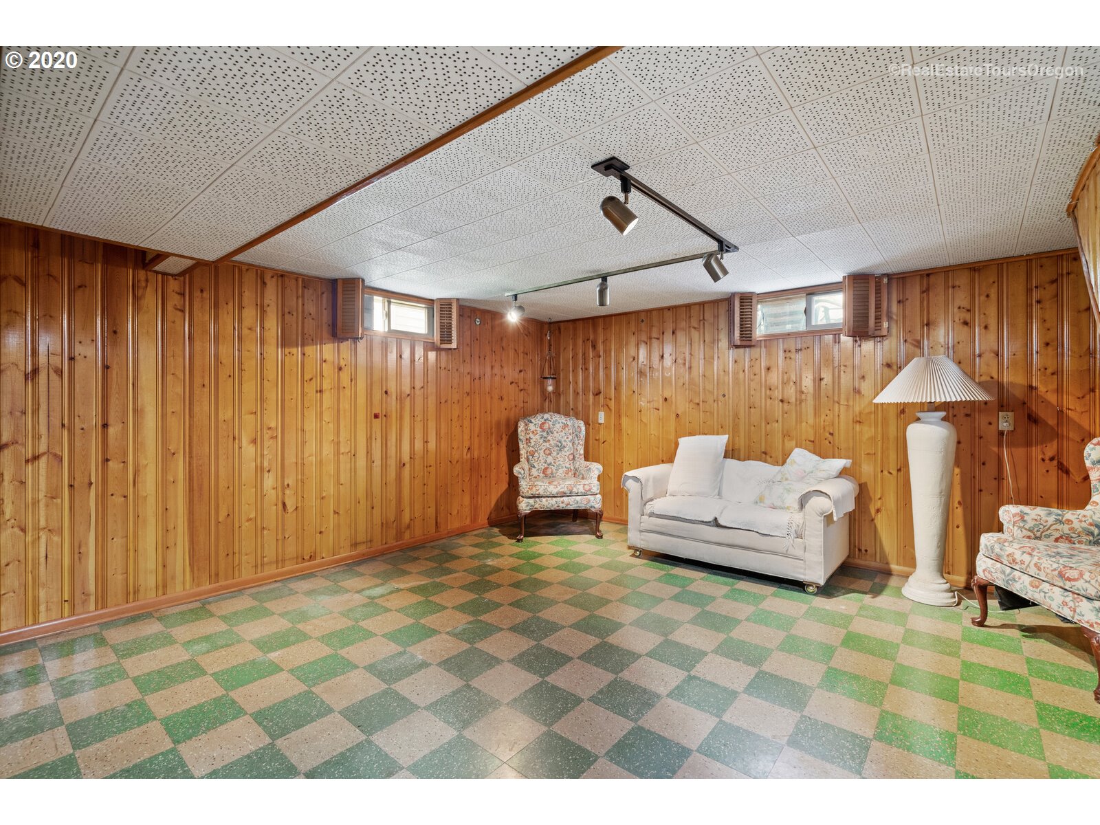 3417 Northeast Rosa Parks Way Portland, OR 97211 - Photo 19 of 29 Gallery Image 19