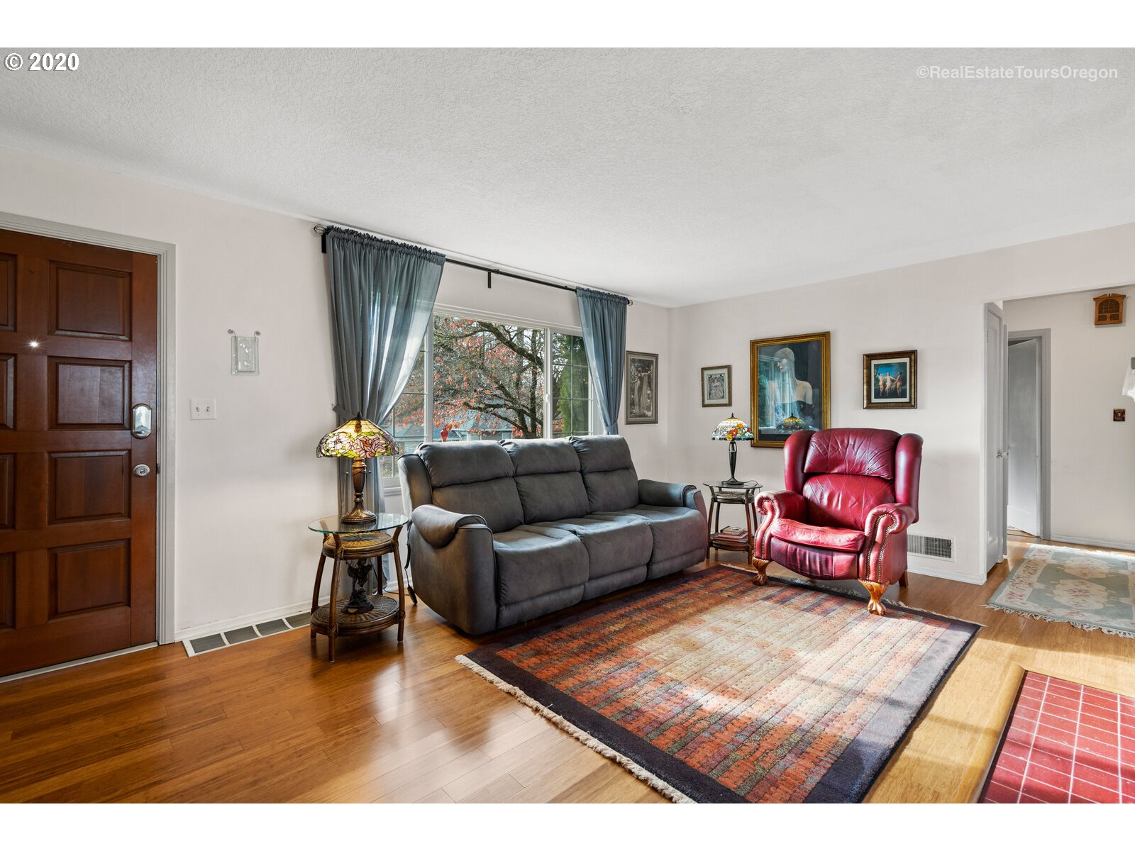 3417 Northeast Rosa Parks Way Portland, OR 97211 - Photo 3 of 29 Gallery Image 3