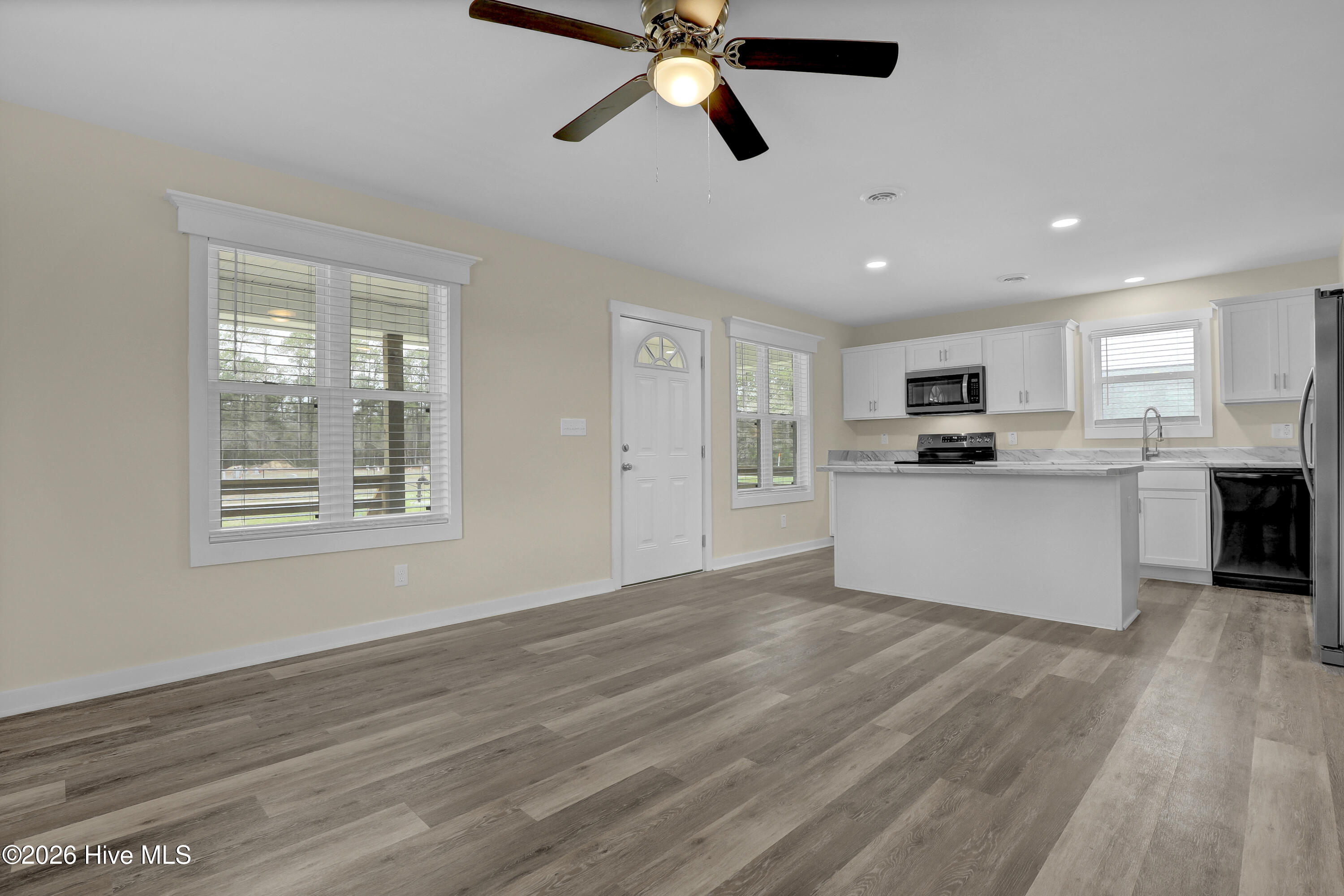 431 Morris Landing Road Holly Ridge, NC 28445 - Photo 7 of 32 6G8A5334