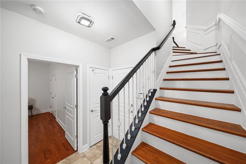 2872 Overlook Way Northeast Atlanta, GA 30324 - Photo 30 of 47 a view of entryway