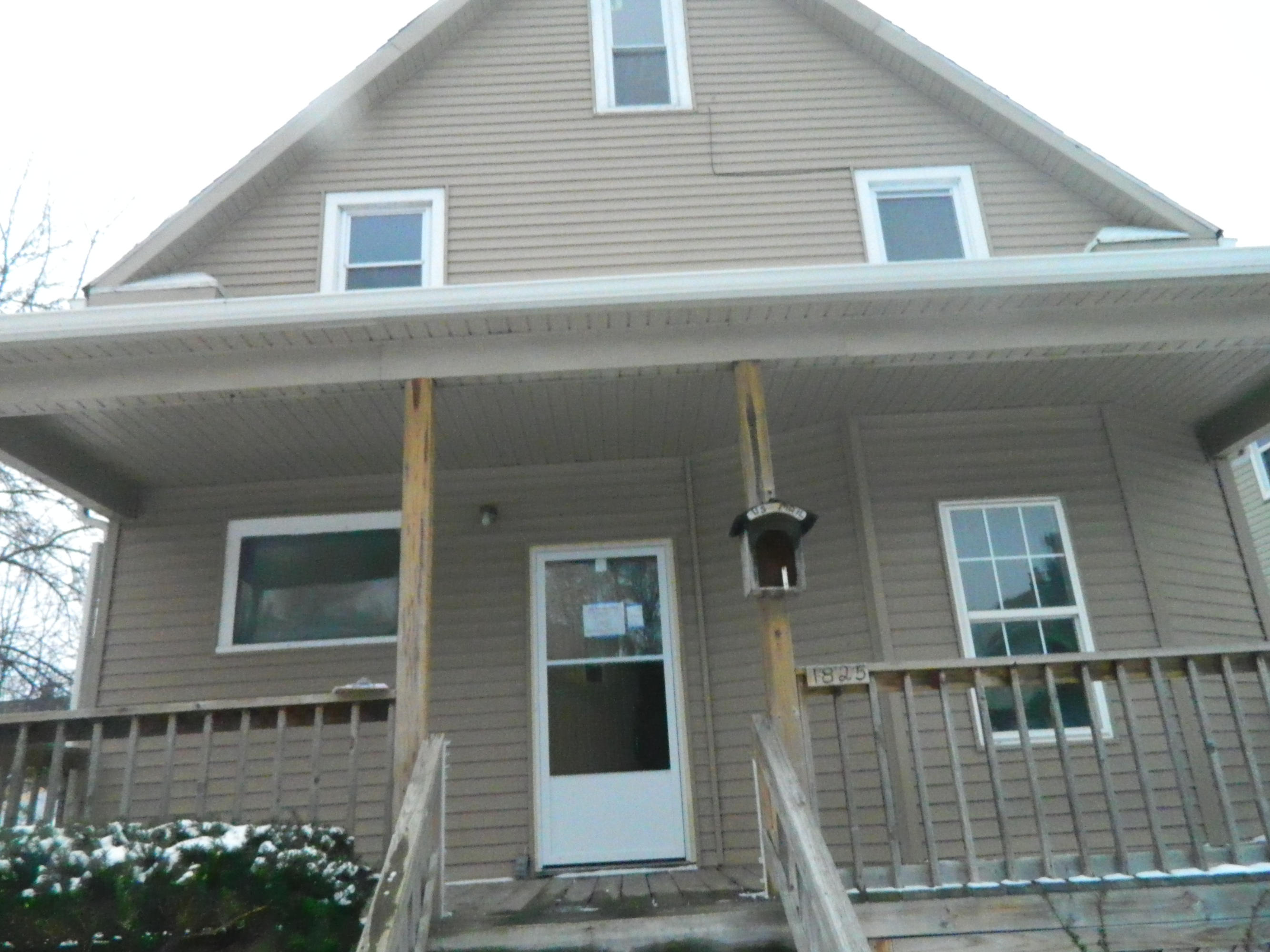 1825 Clayton Avenue Racine, WI 53404 - Photo 1 of 1 FRONT