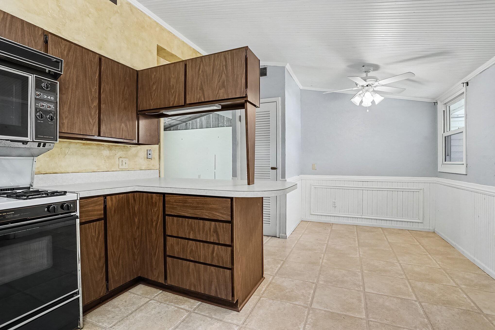 237 24th Street North Springfield, MI 49037 - Photo 13 of 25 007__90a0396_98