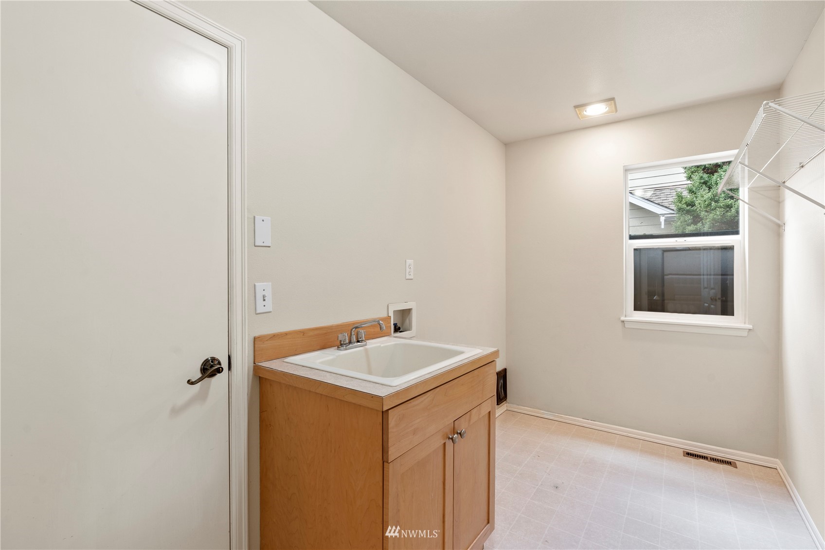 18015 32nd Avenue Southeast Bothell, WA 98012 - Photo 33 of 40 Gallery Image 33