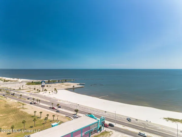 $222,000 | 2046 Beach Boulevard, Unit 326, Biloxi, MS 39531