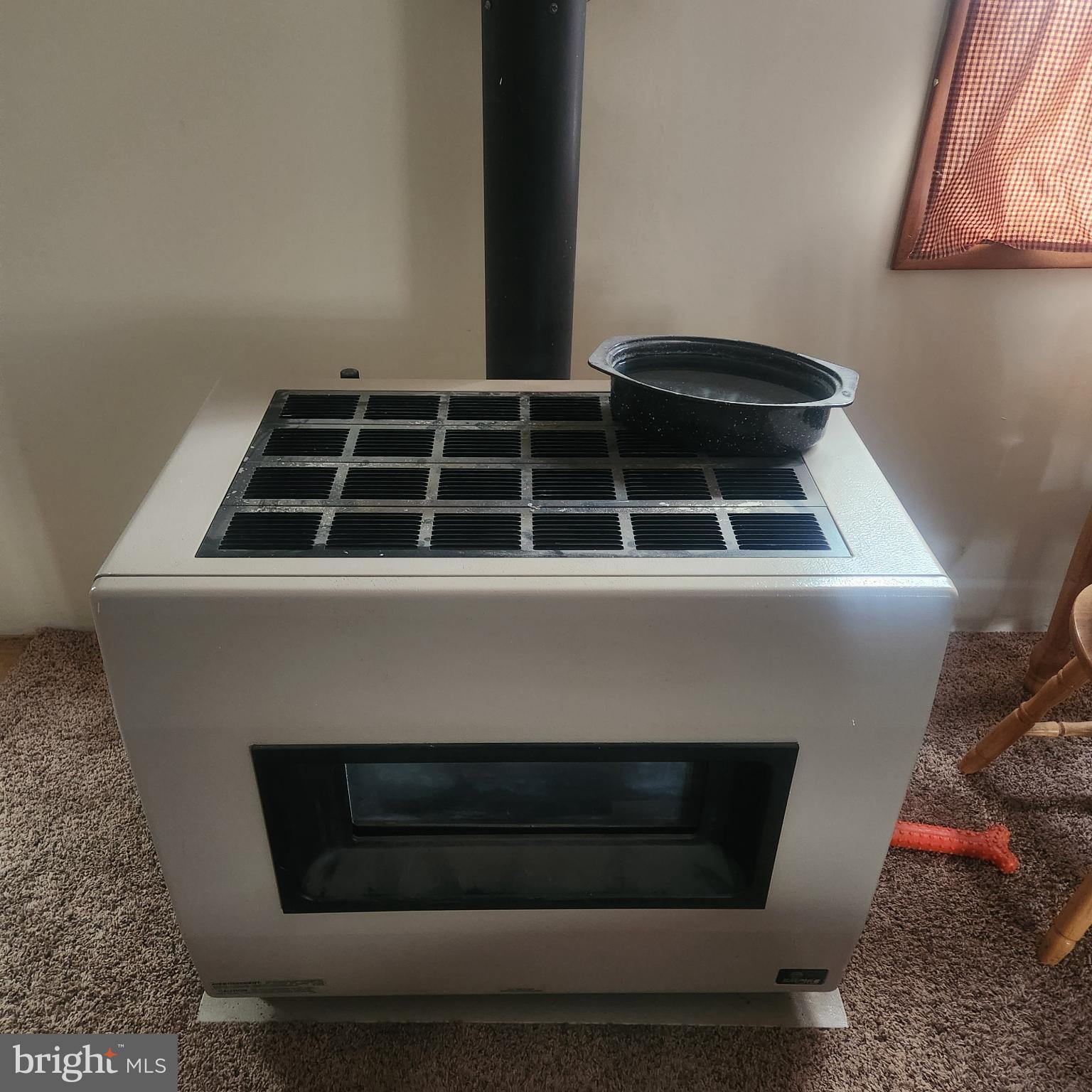 749 Clouser Hollow Road New Bloomfield, PA 17068 - Photo 3 of 30 a close view of appliances