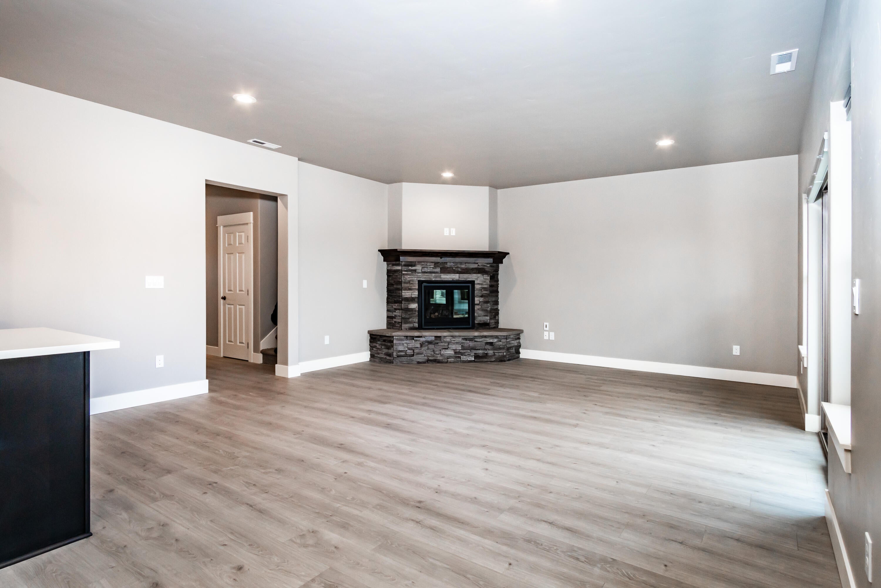 61451 Kobe Street, Unit 373 Bend, OR 97702 - Photo 29 of 41 6.0