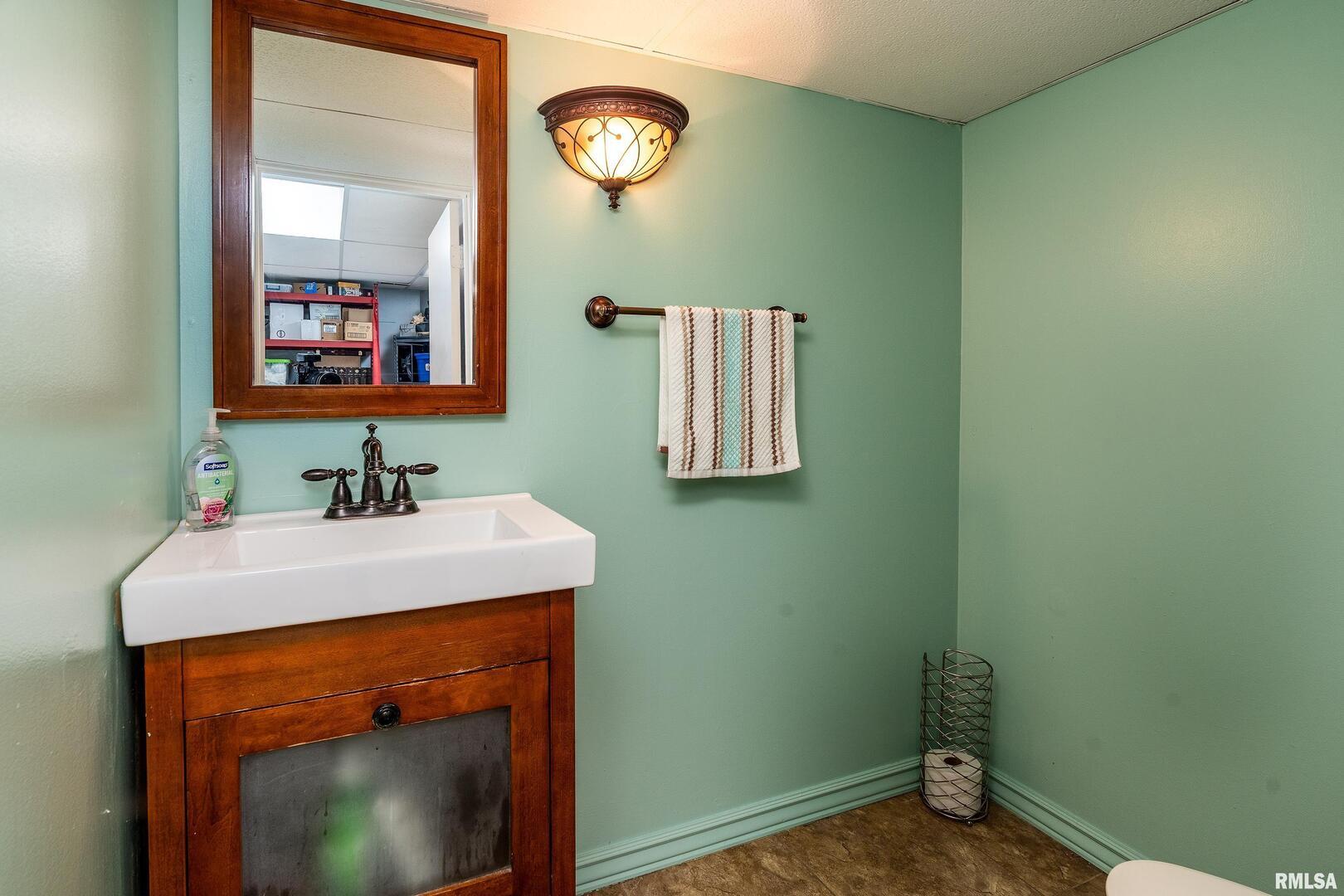 540 East Main Street Du Quoin, IL 62832 - Photo 33 of 43