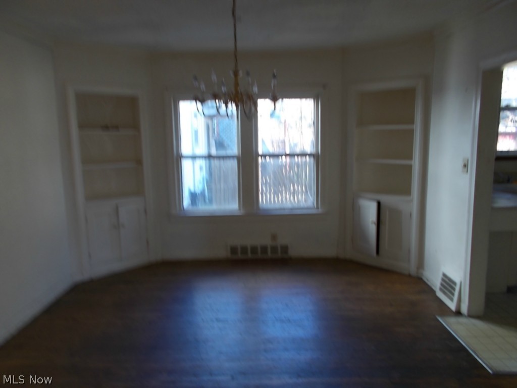 1200 Pomona Road Cleveland, OH 44121 - Photo 4 of 14