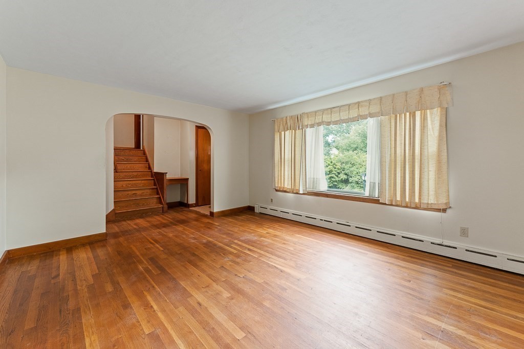 105 Lewis Avenue West Springfield, MA 01089 - Photo 19 of 38