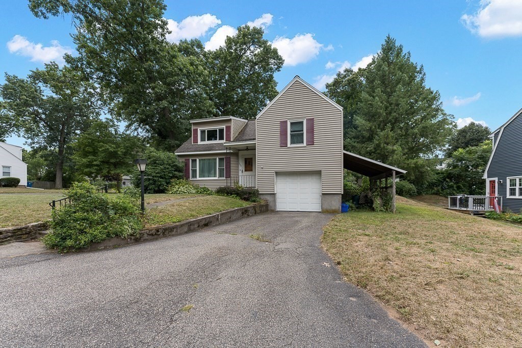 105 Lewis Avenue West Springfield, MA 01089 - Photo 5 of 38