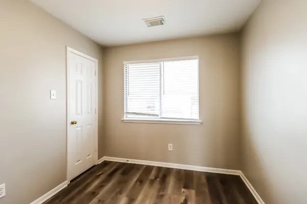 $1,830 | 1111 Richcrest Drive, Houston, TX 77060