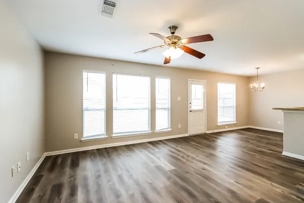 $1,830 | 1111 Richcrest Drive, Houston, TX 77060