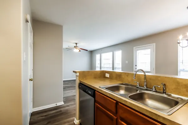 $1,775 | 1111 Richcrest Drive, Houston, TX 77060