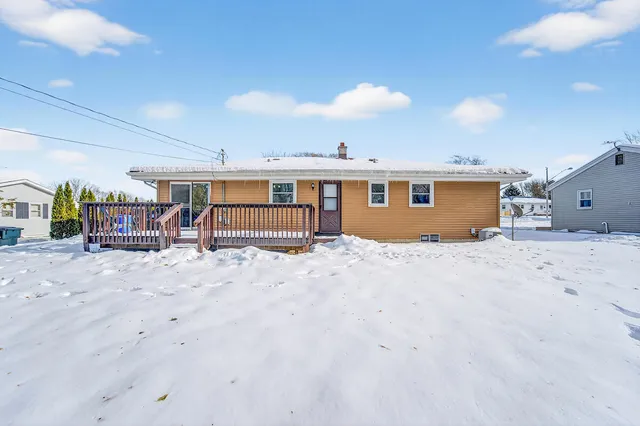 $325,000 | 7504 Pheasant Trail, Caledonia, WI 53402