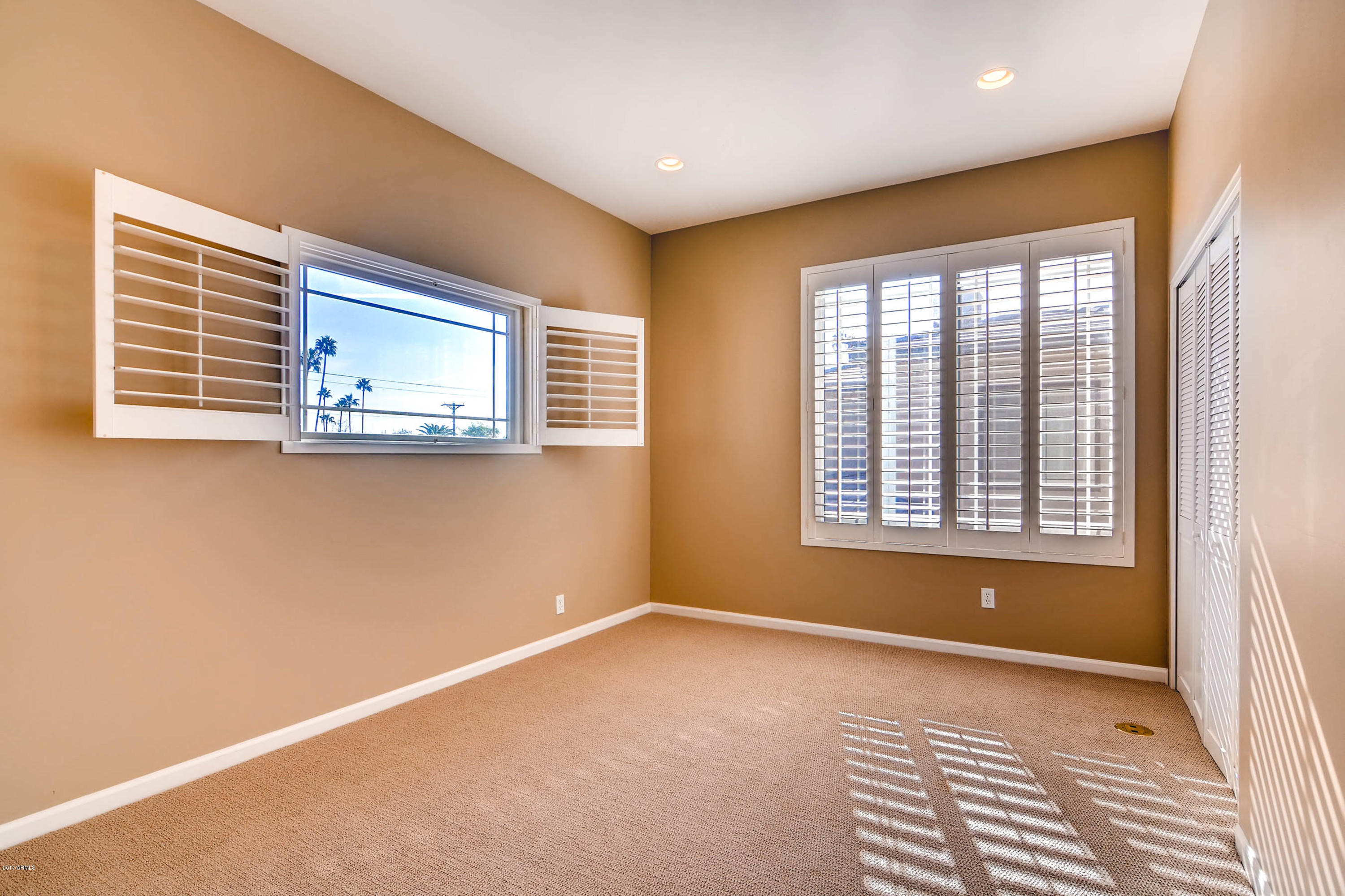 5010 North 34th Street, Unit 1 Phoenix, AZ 85018 - Photo 16 of 27 5010 N 34th St 1 Phoenix AZ-MLS_Size-017