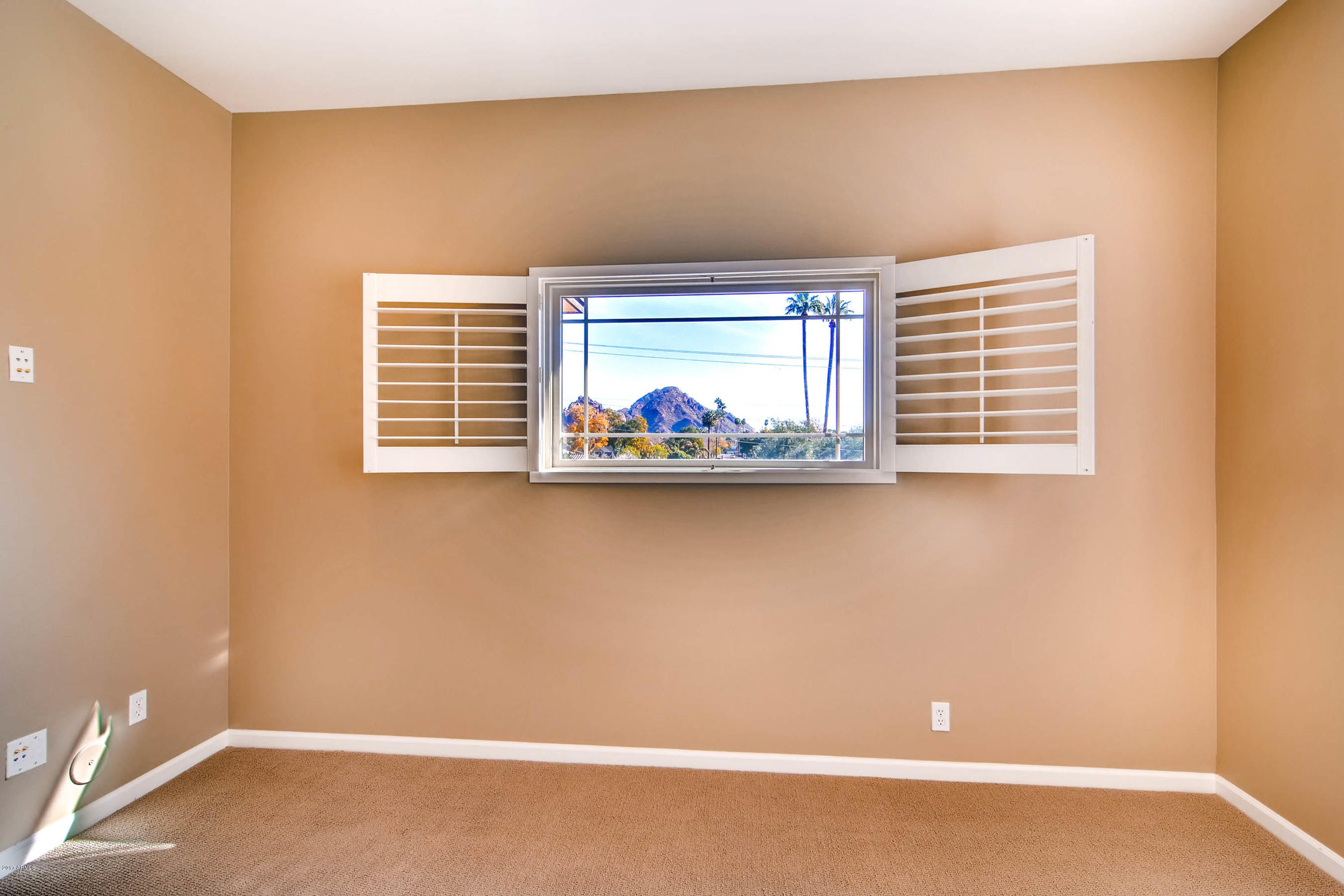 5010 North 34th Street, Unit 1 Phoenix, AZ 85018 - Photo 17 of 27 5010 N 34th St 1 Phoenix AZ-MLS_Size-018