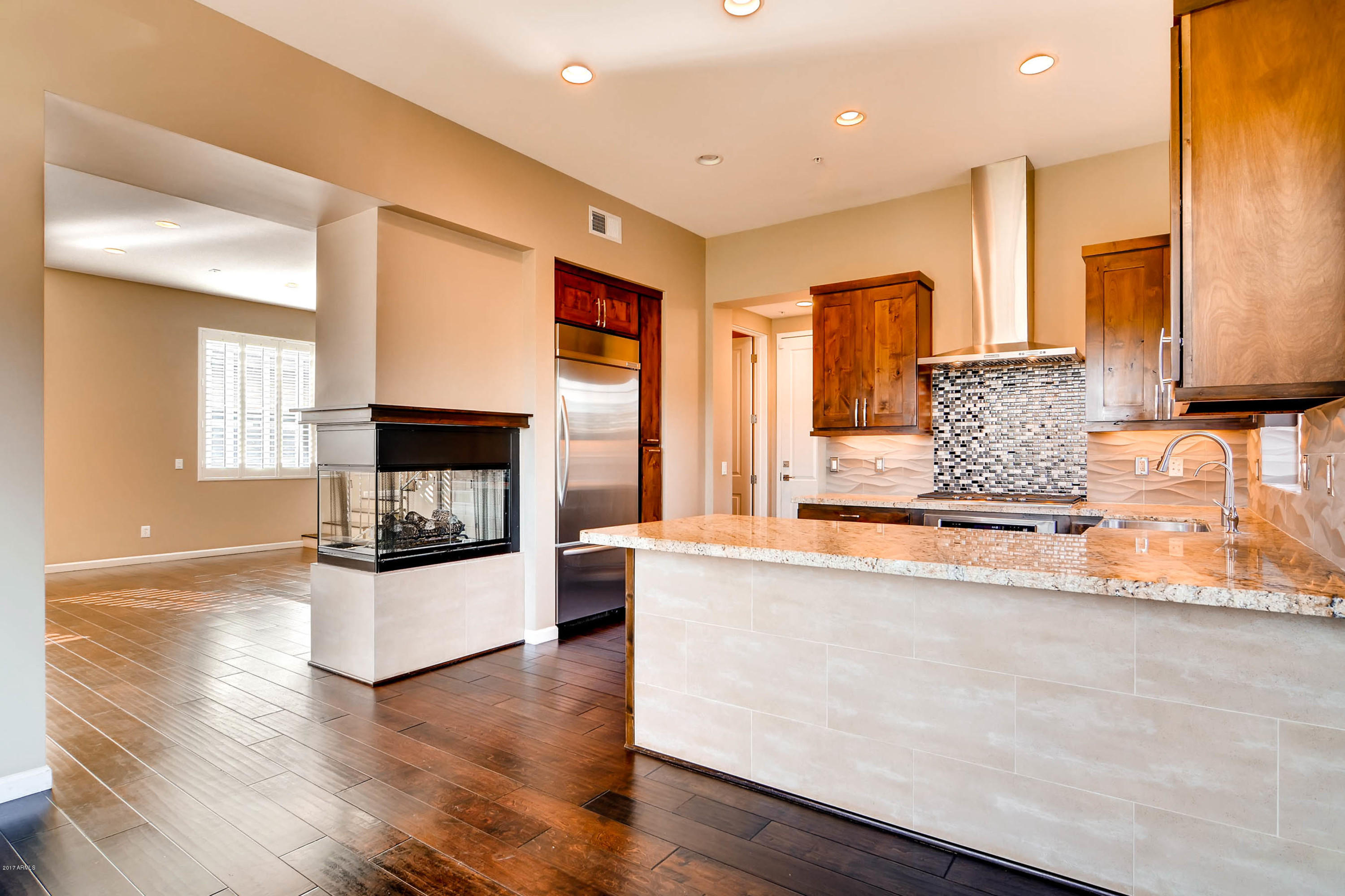 5010 North 34th Street, Unit 1 Phoenix, AZ 85018 - Photo 8 of 27 5010 N 34th St 1 Phoenix AZ-MLS_Size-009