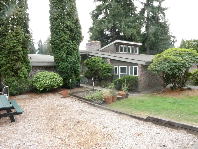 $8,500 | 3601 Northeast 123rd Street, Seattle, WA 98125