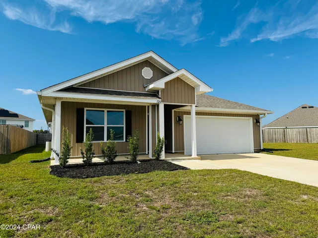 $2,400 | 120 Tiller Drive, Panama City, FL 32404
