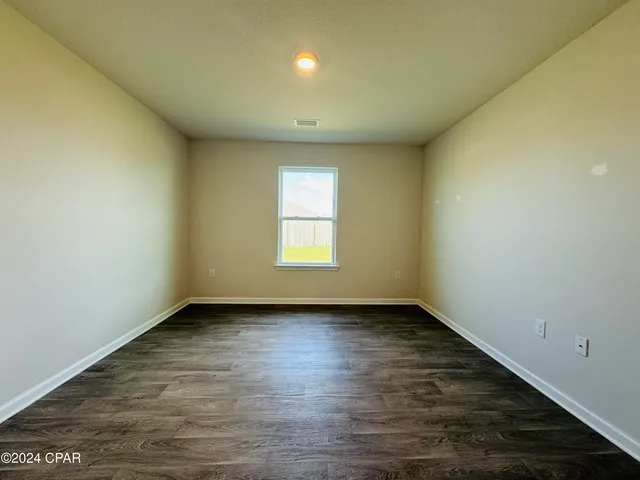 $2,400 | 120 Tiller Drive, Panama City, FL 32404