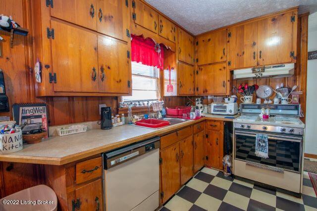 8712 Terry Road Louisville, KY 40258 - Photo 35 of 48 Kitchen 3