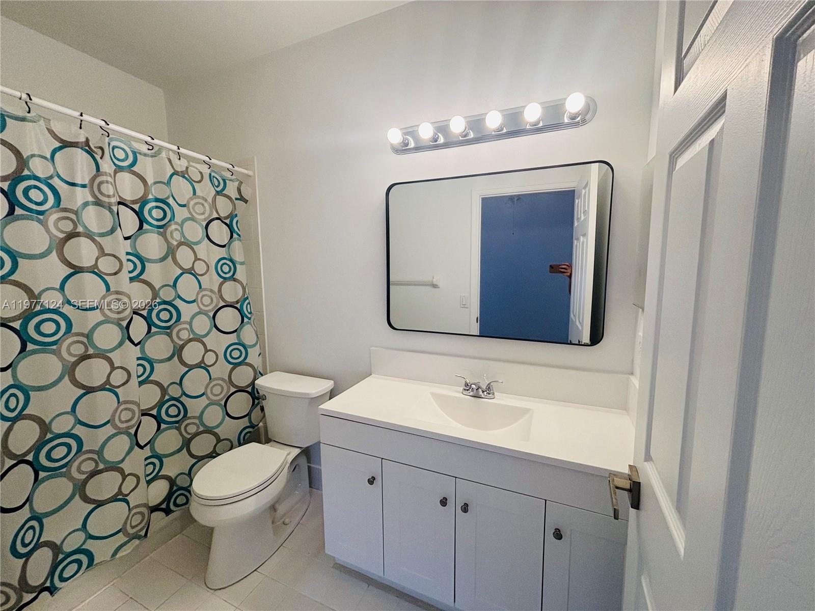 16134 Emerald Cove Road, Unit 16134 Weston, FL 33331 - Photo 12 of 20 second bathroom