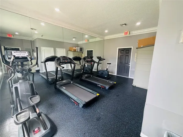 $2,900 | 16134 Emerald Cove Road, Unit 16134, Weston, FL 33331