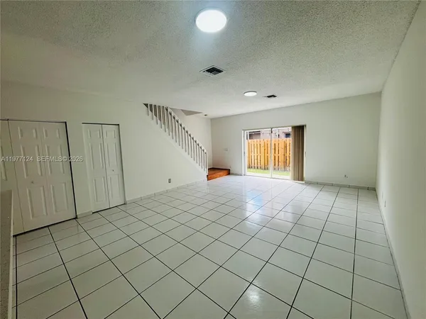 $2,900 | 16134 Emerald Cove Road, Unit 16134, Weston, FL 33331