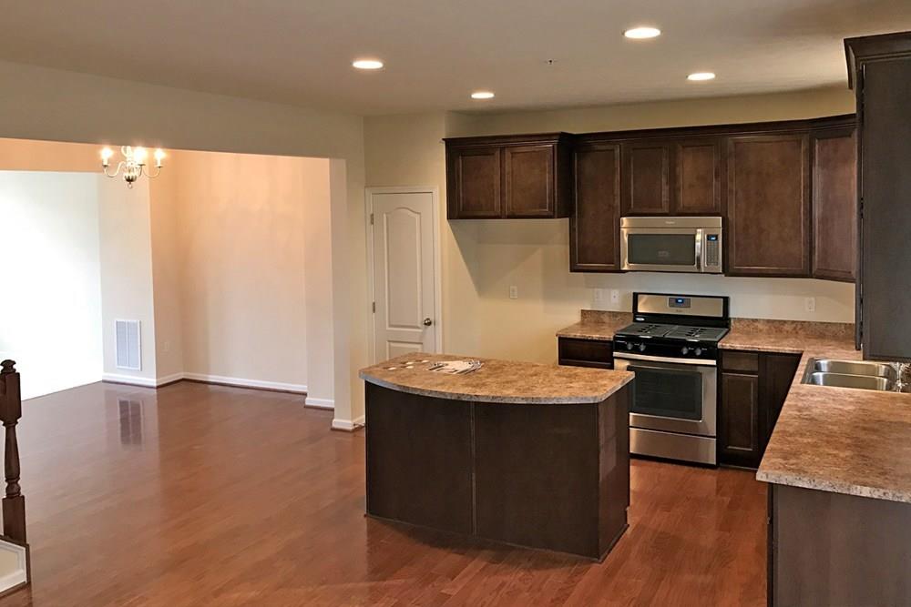 26 Truman Circle McKees Rocks, PA 15136 - Photo 3 of 3 Gallery Image 3