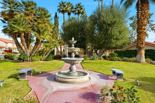 $425,000 | 6087 Montecito Drive, Unit 7, Palm Springs, CA 92264