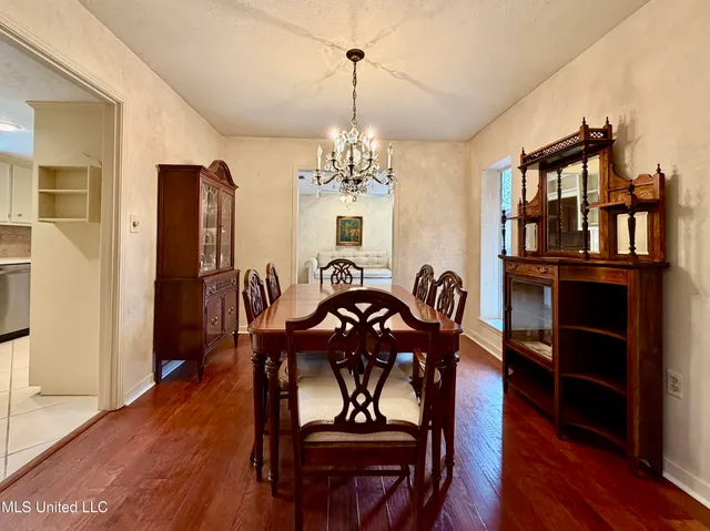 $236,000 | 52 Cascades Circle West, Clinton, MS 39056