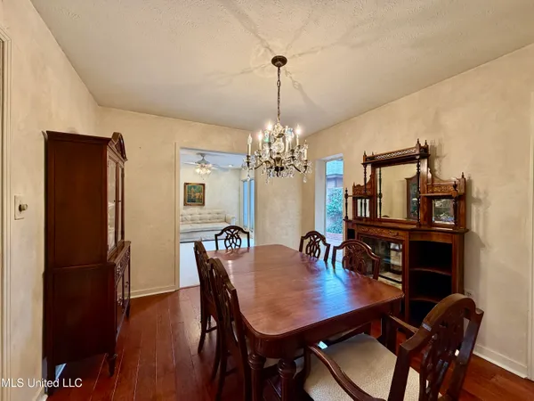 $236,000 | 52 Cascades Circle West, Clinton, MS 39056