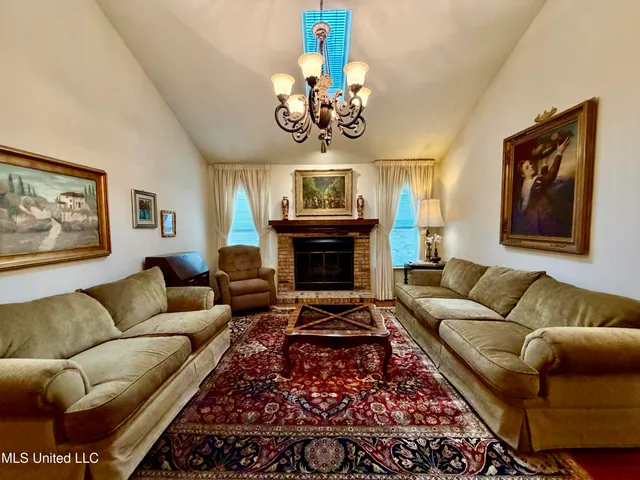 $236,000 | 52 Cascades Circle West, Clinton, MS 39056