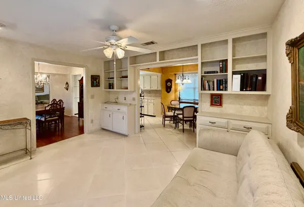 $236,000 | 52 Cascades Circle West, Clinton, MS 39056