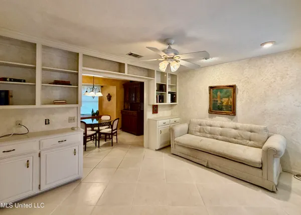 $236,000 | 52 Cascades Circle West, Clinton, MS 39056