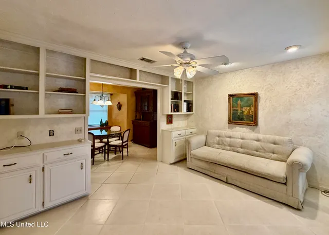 $236,000 | 52 Cascades Circle West, Clinton, MS 39056