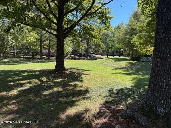 $229,900 | 52 Cascades Circle West, Clinton, MS 39056