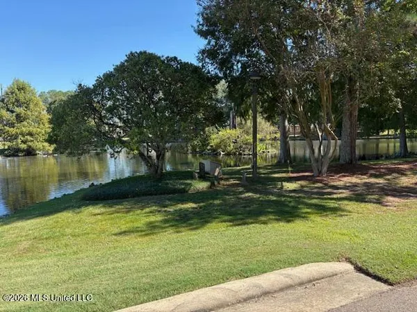 $229,900 | 52 Cascades Circle West, Clinton, MS 39056