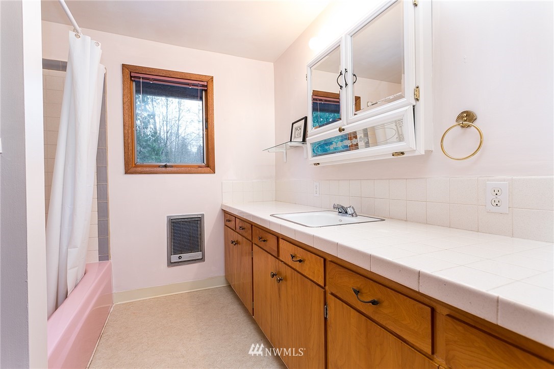 4493 Aldrich Road Bellingham, WA 98226 - Photo 13 of 39 Gallery Image 13