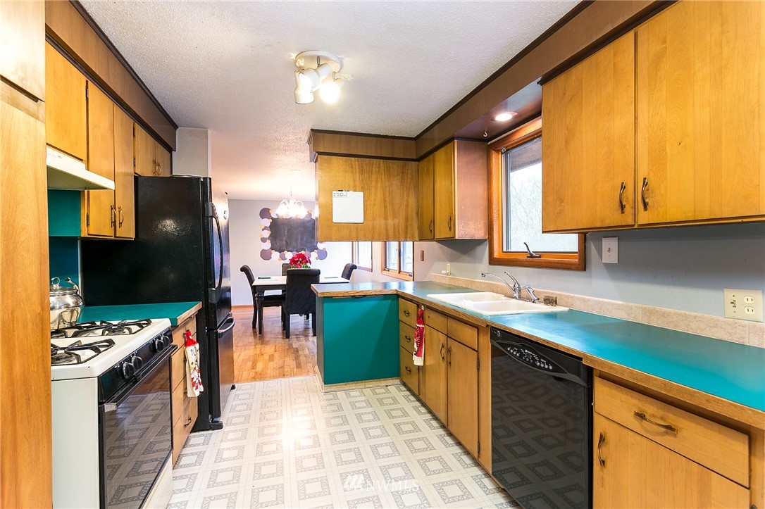 4493 Aldrich Road Bellingham, WA 98226 - Photo 7 of 39 Gallery Image 7