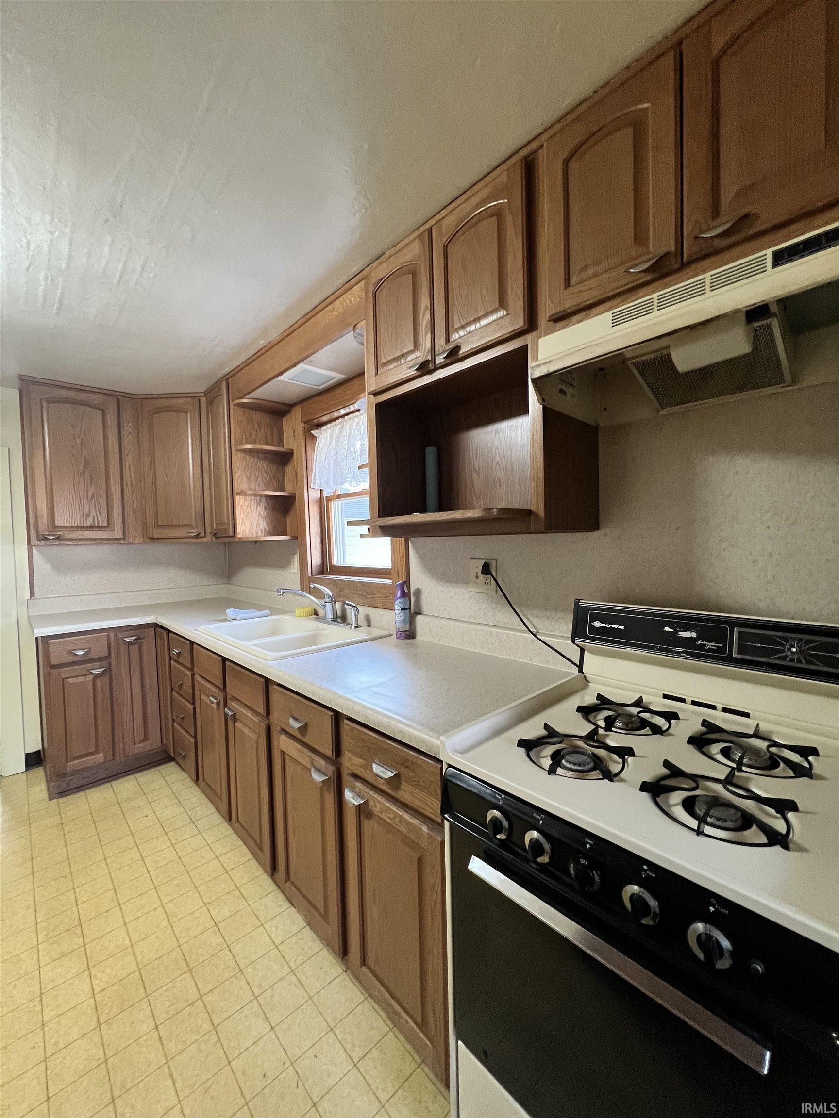 115 North Maple Avenue Warsaw, IN 46580 - Photo 11 of 21