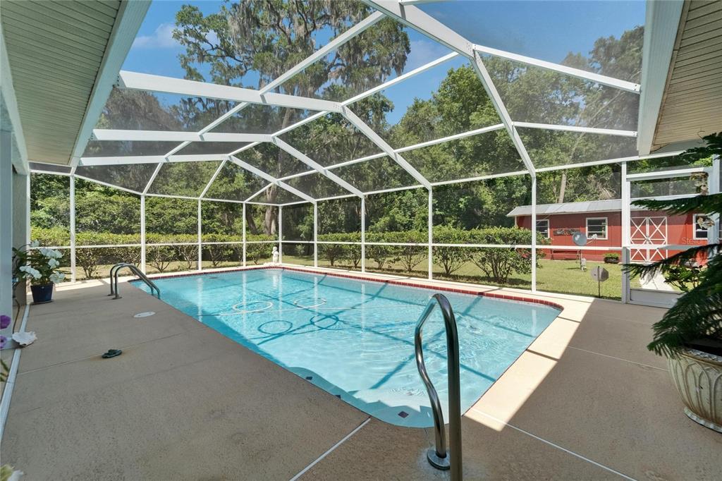 11120 Lu Wista Road Brooksville, FL 34601 - Photo 28 of 50 a view of outdoor space with swimming pool