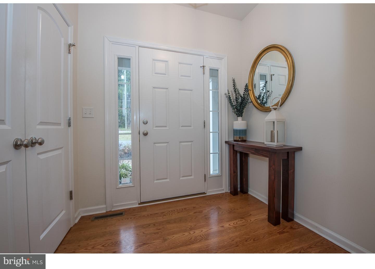 360 North Mill Road Kennett Square, PA 19348 - Photo 2 of 25 Foyer