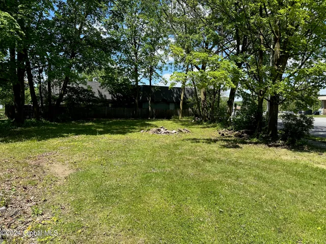 $125,000 | 147 South Street, Glens Falls, NY 12801