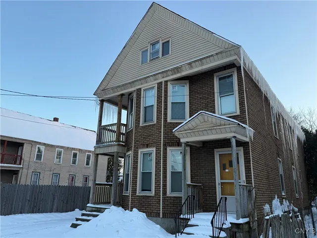 $187,500 | 813 Wager Street, Utica, NY 13502