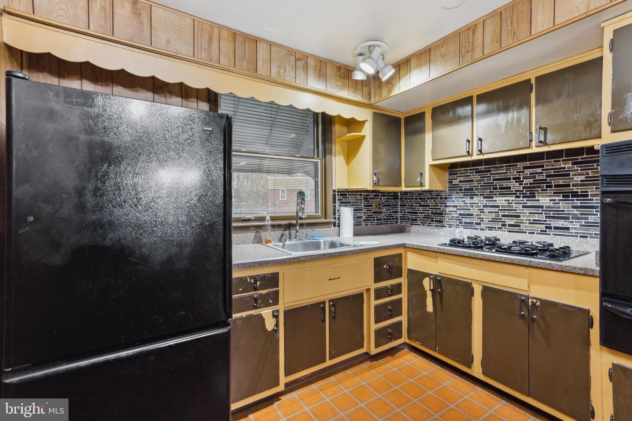 601 Colebrook Road Philadelphia, PA 19115 - Photo 8 of 25