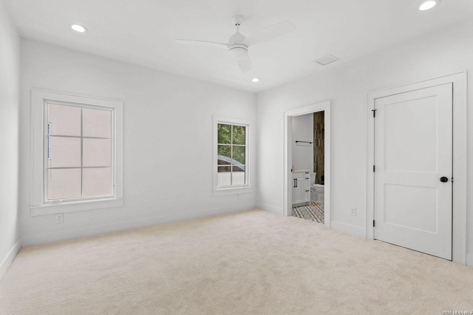 817 Garraty Road Terrell Hills, TX 78209 - Photo 27 of 33