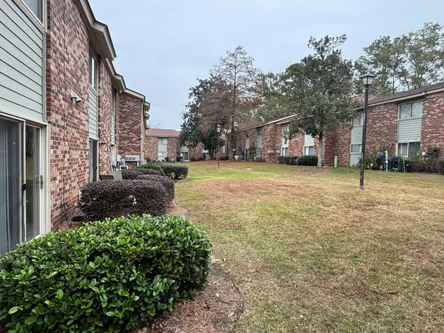 $186,000 | 407 Andrea Lane, Hanahan, SC 29410