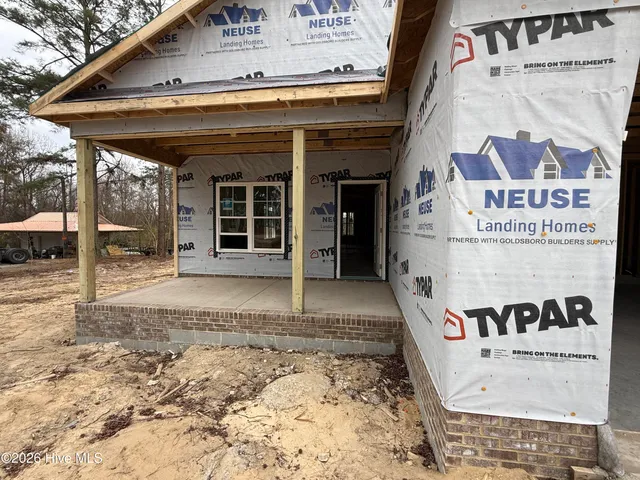 $263,400 | 1775 Walnut Run Drive, Deep Run, NC 28525